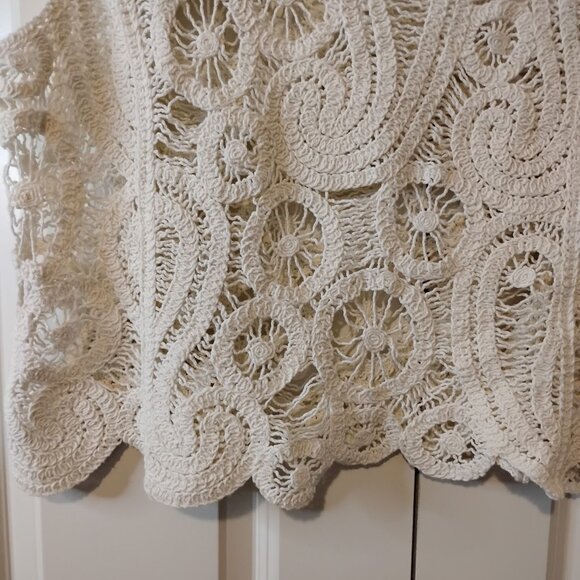 Ultra Pink Women's Ivory Crochet Lace Paisley Sleeveless Tank Top Size XL - Picture 3 of 5